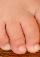 Debbie in footfetish, Debbie (deb007) ATK Archives: Debbie (Debbie in footfetish)