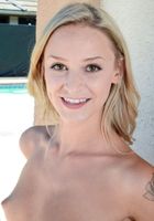 Emma spreads her tight pink flower, Emma Hix (emm032) ATK Petites: Emma Hix (Emma spreads her tight pink flower)