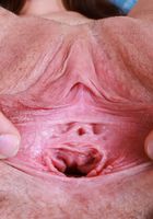 ATK Galleria: Juniper Ren (Juniper shows off her flexible legs)