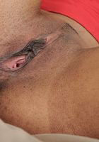 Ebony Loni opens her pussy, Loni Legend (lon012) ATK Exotics: Loni Legend (Ebony Loni opens her pussy)