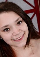Rhaya Shyne shows her hot feet, Rhaya Shyne (rha001) ATK Petites: Rhaya Shyne (Rhaya Shyne shows her hot feet)