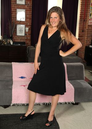 Shoshannah from ATK Natural & Hairy